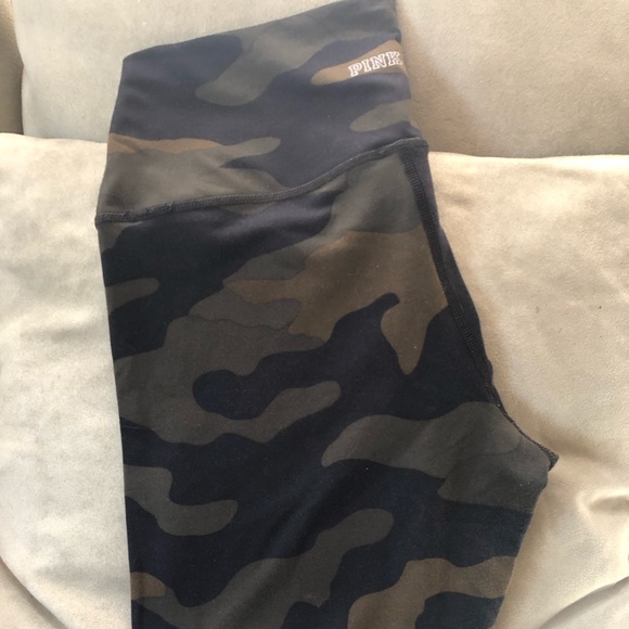 PINK Victoria's Secret Pants - PINK Ultimate Camo Leggings
